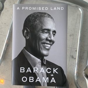 Barack Obama A Promised Land book- NEW w/o tag though, never read.